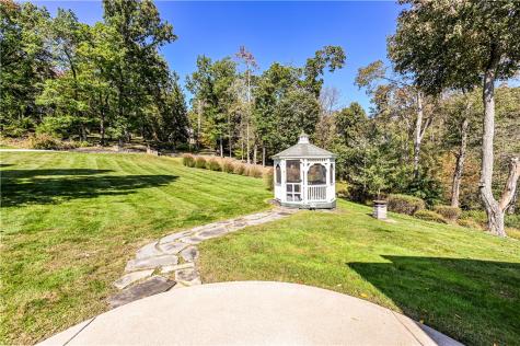 110 Daffodil Lane Hempfield Township PA 15644