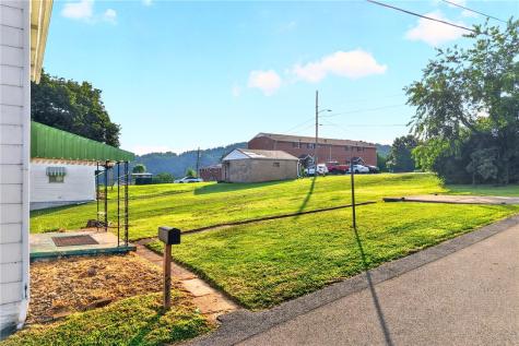 698 High Street California PA 15419