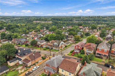 1500 Creedmoor Avenue Brookline PA 15226