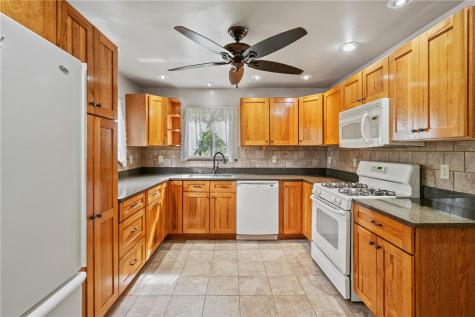 8 Norwich Avenue West View PA 15229