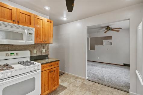 8 Norwich Avenue West View PA 15229