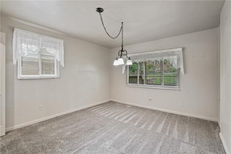 8 Norwich Avenue West View PA 15229