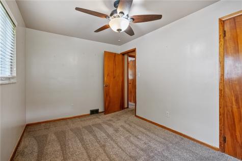 8 Norwich Avenue West View PA 15229