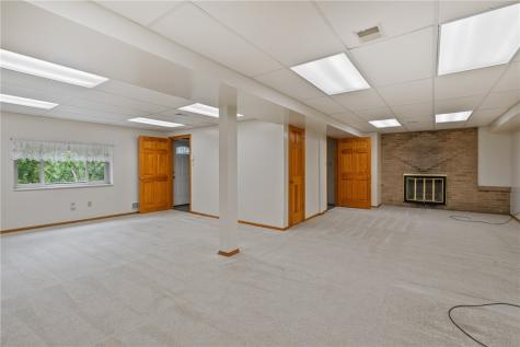 8 Norwich Avenue West View PA 15229
