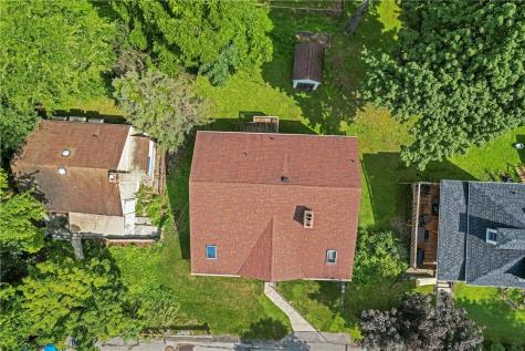8 Norwich Avenue West View PA 15229