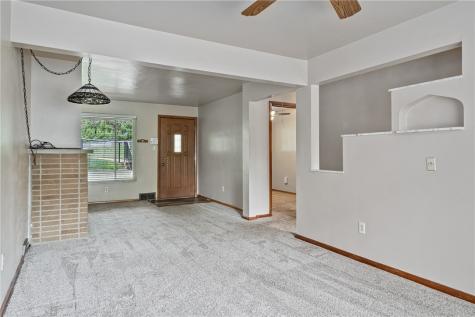 8 Norwich Avenue West View PA 15229