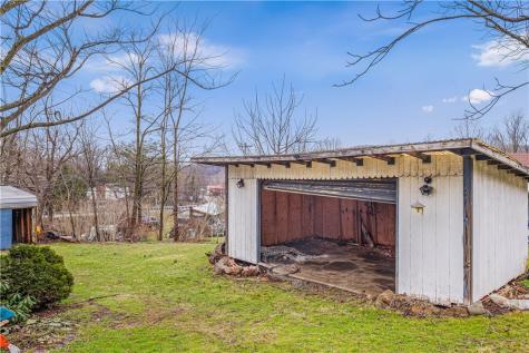 497 Three Mile Hill Bullskin Township PA 15666