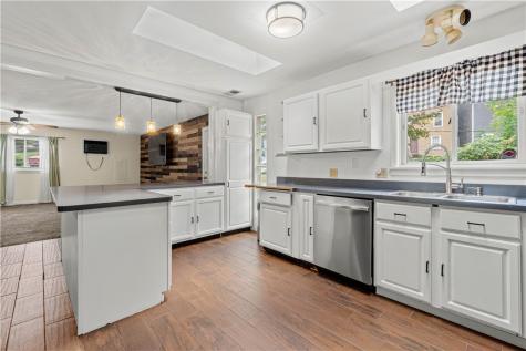 530 Spruce Run Road Avalon PA 15202