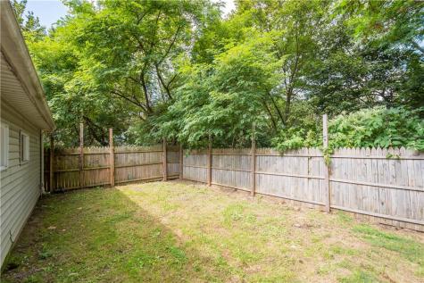 530 Spruce Run Road Avalon PA 15202