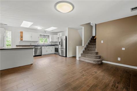 530 Spruce Run Road Avalon PA 15202