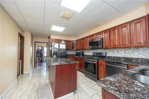 33 5th Street Aspinwall PA 15215
