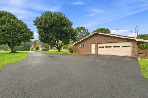 146 Shannon Road Connoquenessing Township PA 16053