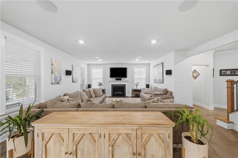 325 Crest Lane Adams Township PA 16046