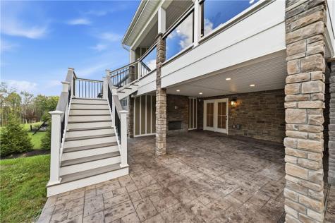 325 Crest Lane Adams Township PA 16046