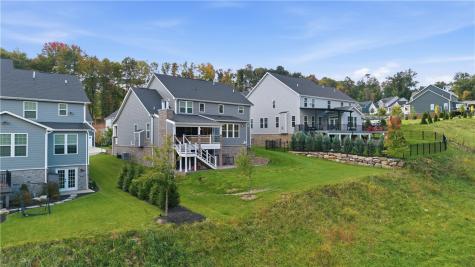 325 Crest Lane Adams Township PA 16046