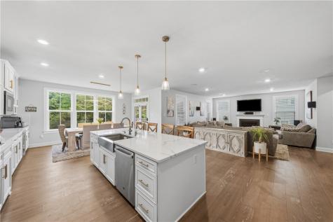 325 Crest Lane Adams Township PA 16046