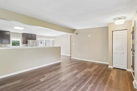 4843 King Road Hampton PA 15101