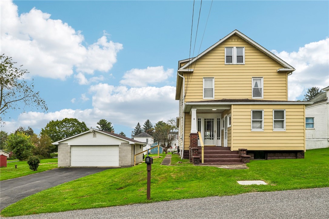 8 E Morehead Avenue Shenango Township PA 16102