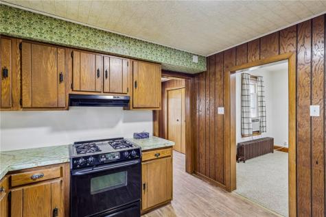 8 E Morehead Avenue Shenango Township PA 16102