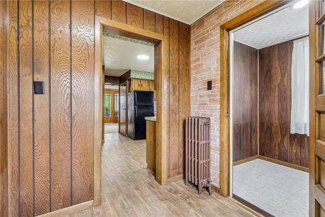8 E Morehead Avenue Shenango Township PA 16102