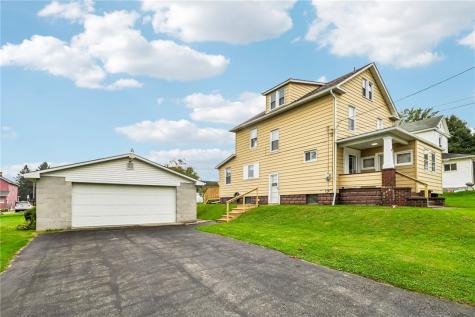 8 E Morehead Avenue Shenango Township PA 16102