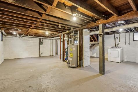 8 E Morehead Avenue Shenango Township PA 16102