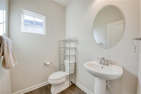 405 Creekside Court North Strabane PA 15330