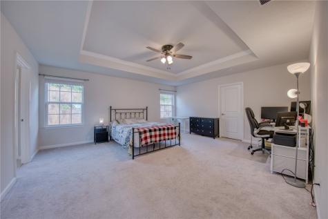 405 Creekside Court North Strabane PA 15330