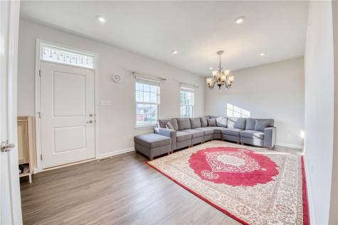 405 Creekside Court North Strabane PA 15330
