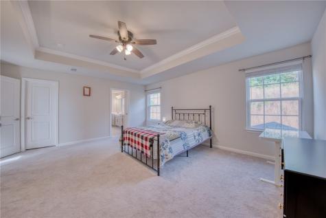 405 Creekside Court North Strabane PA 15330