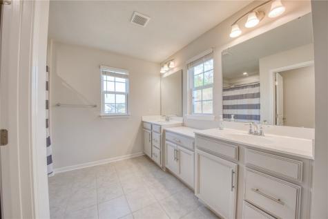 405 Creekside Court North Strabane PA 15330