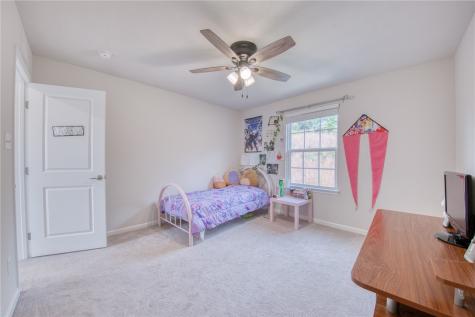 405 Creekside Court North Strabane PA 15330