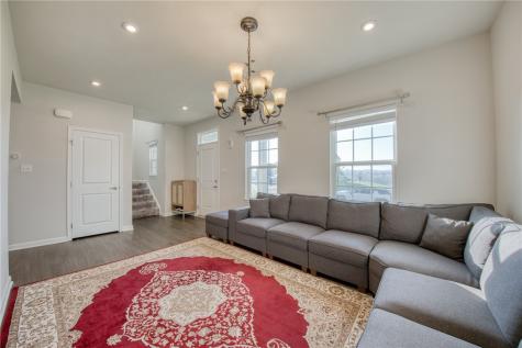 405 Creekside Court North Strabane PA 15330