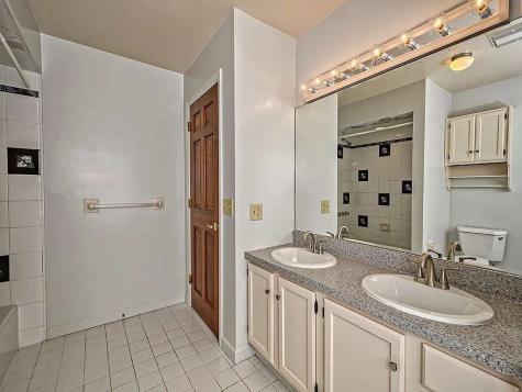 107 Fox Ridge Farms Drive O'hara PA 15215