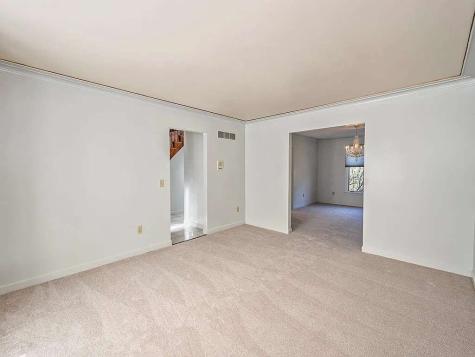107 Fox Ridge Farms Drive O'hara PA 15215