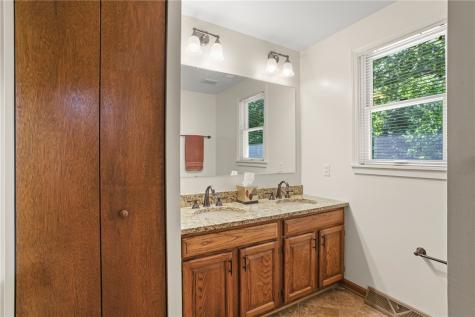 172 Crossing Ridge Trail Cranberry Township PA 16066