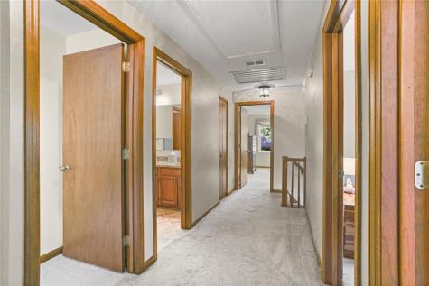 172 Crossing Ridge Trail Cranberry Township PA 16066