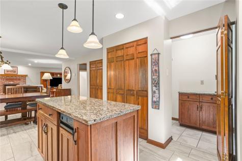 172 Crossing Ridge Trail Cranberry Township PA 16066