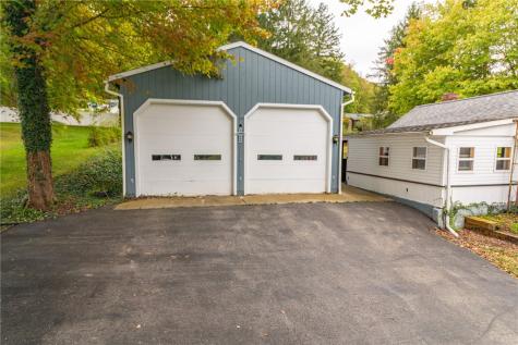 1686 Harbor Edinburg Road Union Township PA 16116