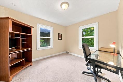 226 Garland Street Edgewood PA 15218
