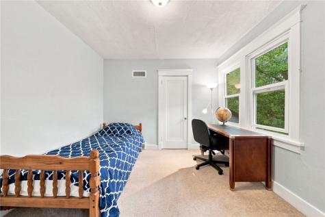 226 Garland Street Edgewood PA 15218