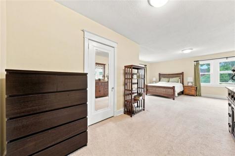 226 Garland Street Edgewood PA 15218