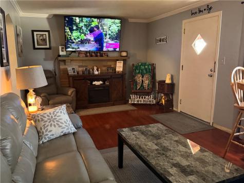 657 Orchard Avenue Bridgeville PA 15017