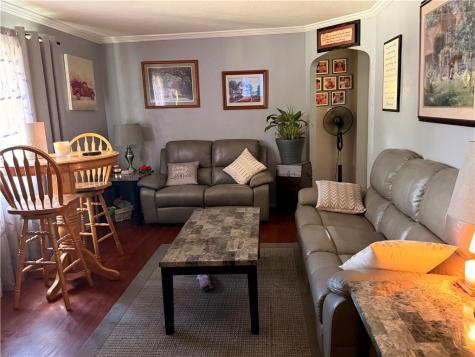 657 Orchard Avenue Bridgeville PA 15017