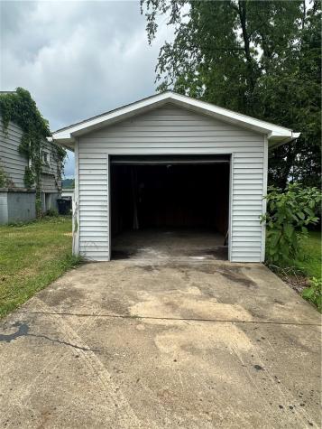 301 Armstrong Avenue Bell Township PA 15618