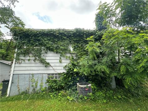 301 Armstrong Avenue Bell Township PA 15618