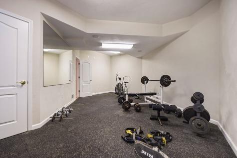 4010 Muirfield Drive Collier Township PA 15142