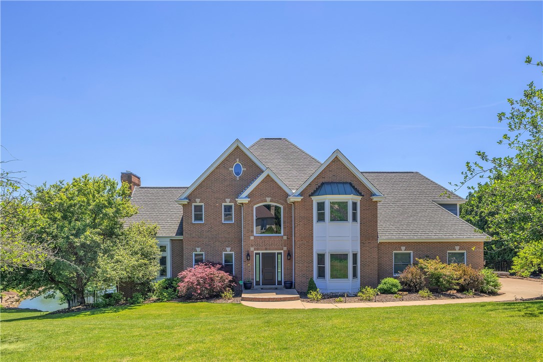 7 Hawthorne Lane Irwin PA 15642