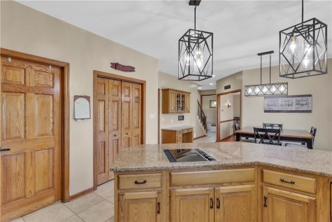 7 Hawthorne Lane Irwin PA 15642