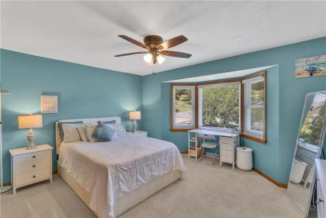 7 Hawthorne Lane Irwin PA 15642